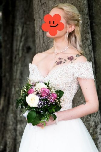 Beautiful princess wedding dress 