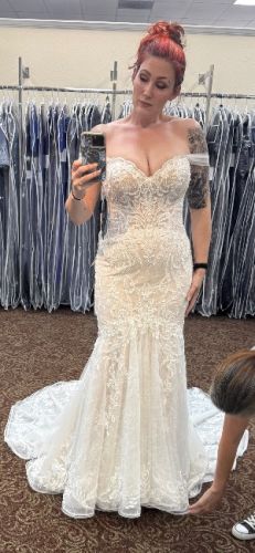 Brand new, never worn Sophia Tolli 