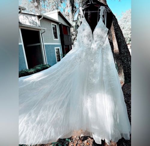 Brand New Wedding Dress for Sale