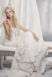 model Valenta wedding dress.jpg