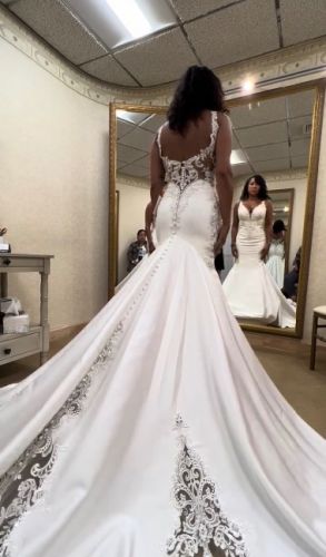 NWT Allure Bridal 9805